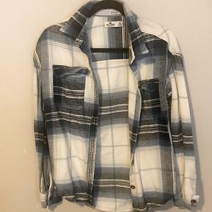 Hollister Boyfriend-Fit Plaid Buttoned Shirt